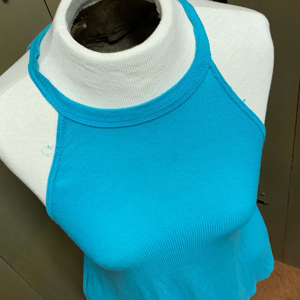 Tri Rocker Tank Top - Picture 2 of 5